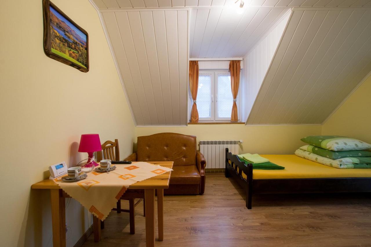 Dworek Julia - Klimatyzowane Komfortowe Pokoje Nad Solina - Bieszczady Polanczyk Exterior photo